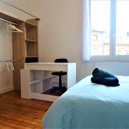 Chambre Privee Et Spacieuse Au Sein D'Un Logement Partage - Central, Quartier Villebourbon - 3 Chambres Doubles - 2 Balcons - Places De Stationnements Gratuites - 5 Min A Pied Gare Et Hypercentre 몽토방 외부 사진