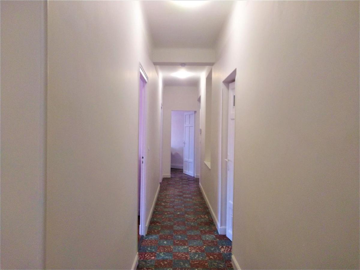 Chambre Privee Et Spacieuse Au Sein D'Un Logement Partage - Central, Quartier Villebourbon - 3 Chambres Doubles - 2 Balcons - Places De Stationnements Gratuites - 5 Min A Pied Gare Et Hypercentre 몽토방 외부 사진