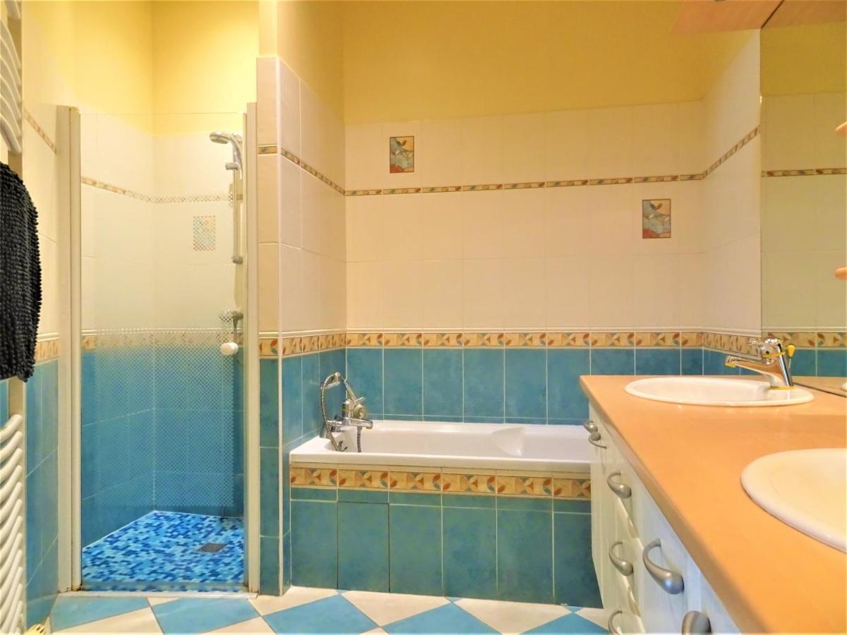 Chambre Privee Et Spacieuse Au Sein D'Un Logement Partage - Central, Quartier Villebourbon - 3 Chambres Doubles - 2 Balcons - Places De Stationnements Gratuites - 5 Min A Pied Gare Et Hypercentre 몽토방 외부 사진
