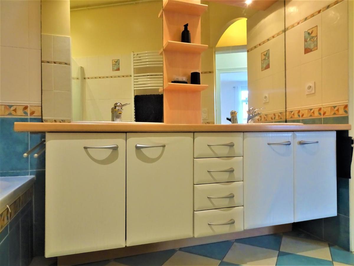 Chambre Privee Et Spacieuse Au Sein D'Un Logement Partage - Central, Quartier Villebourbon - 3 Chambres Doubles - 2 Balcons - Places De Stationnements Gratuites - 5 Min A Pied Gare Et Hypercentre 몽토방 외부 사진