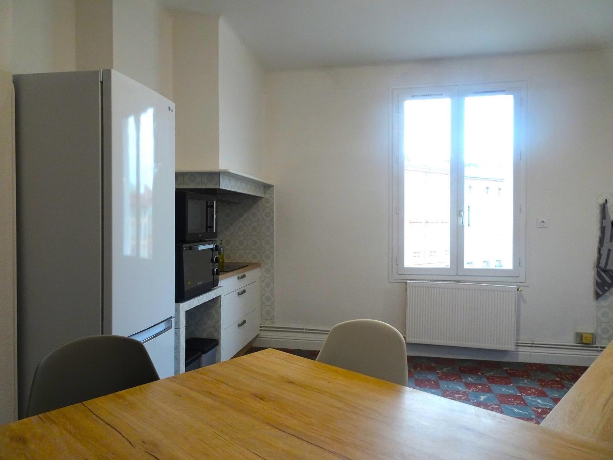 Chambre Privee Et Spacieuse Au Sein D'Un Logement Partage - Central, Quartier Villebourbon - 3 Chambres Doubles - 2 Balcons - Places De Stationnements Gratuites - 5 Min A Pied Gare Et Hypercentre 몽토방 외부 사진